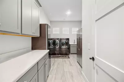 10643 Crystal Spring Drive, Missouri City, TX 77459 - Photo 24