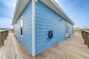14110 Miramar Dr, Galveston, TX 77554 - Photo 8