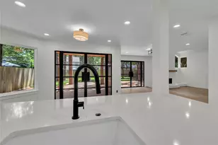 35 Gannet Hollow Pl, The Woodlands, TX 77381 - Photo 18