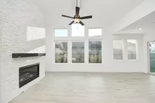 9519 Chateau Hill Dr, Manvel, TX 77578 - Photo 8
