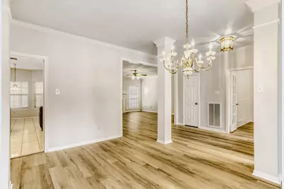 14 S Duskwood Place, The Woodlands, TX 77381 - Photo 4