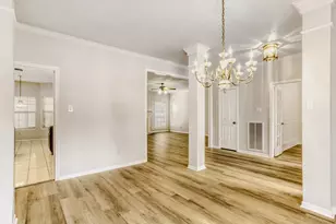 14 S Duskwood Pl, The Woodlands, TX 77381 - Photo 4