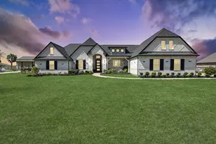 7723 Stratford Hall Dr, Rosharon, TX 77583 - Photo 2