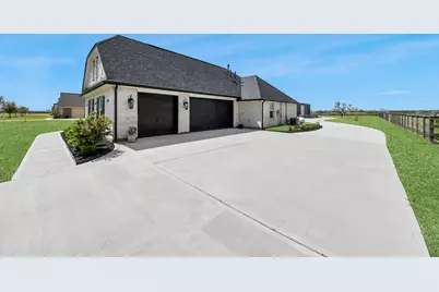 7723 Stratford Hall Drive, Rosharon, TX 77583 - Photo 10