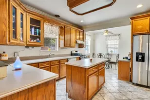 11023 Maize Ln, Houston, TX 77041 - Photo 8