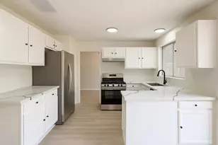 9515 Secretariat Dr, Houston, TX 77065 - Photo 6