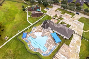 6715 Strawberry Brook Ln, Dickinson, TX 77539 - Photo 22
