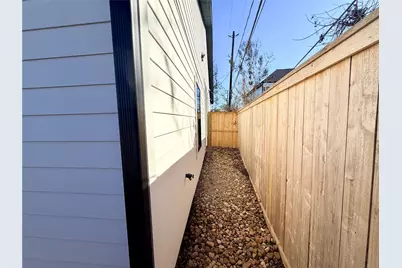 4214 Clover Street, Houston, TX 77051 - Photo 34