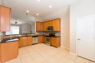 10206 N Pine Ivy Ln, Tomball, TX 77375 - Photo 6
