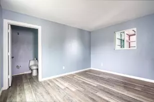 13051 Pleasant Valley Dr, Rosharon, TX 77583 - Photo 8