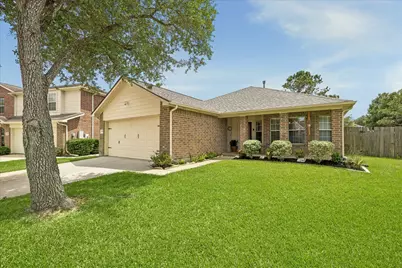 2867 Misty Bay Drive, Dickinson, TX 77539 - Photo 2