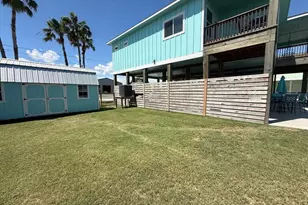 2106 S Young St, Rockport, TX 78382 - Photo 12