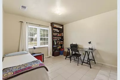5622 Sheraton Oaks Drive, Houston, TX 77091 - Photo 16