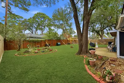 5622 Sheraton Oaks Drive, Houston, TX 77091 - Photo 22