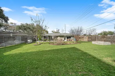 6603 Grovewood Lane, Houston, TX 77008 - Photo 22