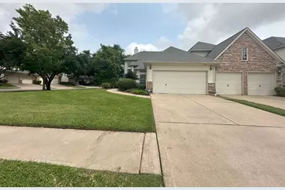 7203 Welshwood Lane, Sugar Land, TX 77479 - Photo 4
