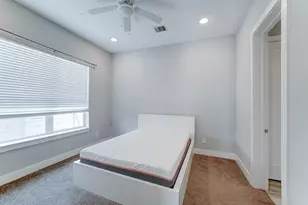 8409 Hempstead Rd, Houston, TX 77008 - Photo 6