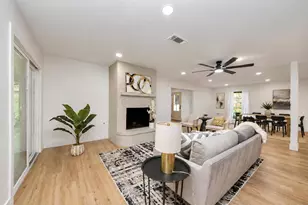 3013 Woodland Dr, Dickinson, TX 77539 - Photo 16