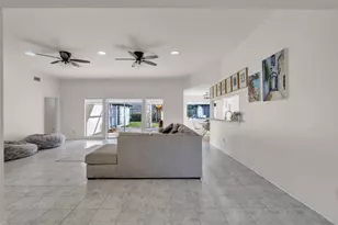 7715 Coachwood Dr, Houston, TX 77071 - Photo 4