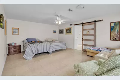 7715 Coachwood Drive, Houston, TX 77071 - Photo 24