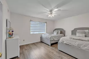 7715 Coachwood Dr, Houston, TX 77071 - Photo 22
