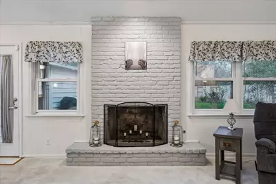 311 Forest Lake Drive, Taylor Lake Village, TX 77586 - Photo 10