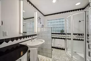 311 Forest Lake Dr, Taylor Lake Village, TX 77586 - Photo 12