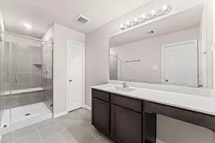 1375 Mixander Wy, La Porte, TX 77571 - Photo 18