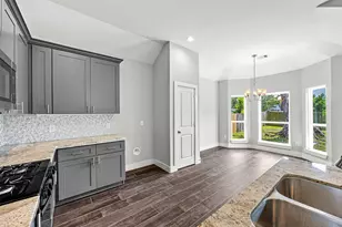 8906 Richland Dr, Houston, TX 77078 - Photo 10