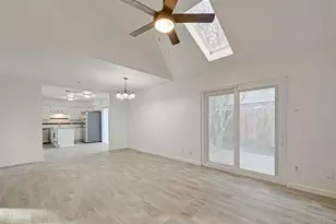 12111 Poulson Dr, Houston, TX 77031 - Photo 12