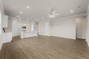 3801 Peacock Isle Dr, Dickinson, TX 77539 - Photo 16