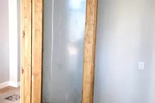 2 Lake Forest Dr, Conroe, TX 77384 - Photo 8