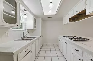 2115 Oak Shores Dr, Kingwood, TX 77339 - Photo 16