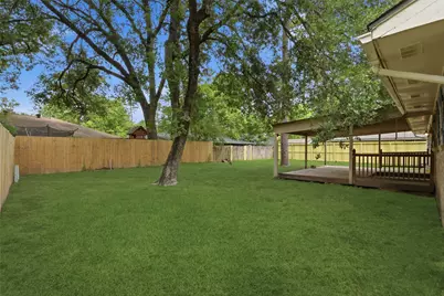 2115 Oak Shores Drive, Kingwood, TX 77339 - Photo 36