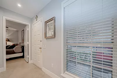 1860 White Oak Drive #375, Houston, TX 77009 - Photo 2