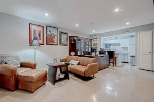 1860 White Oak Dr, Houston, TX 77009 - Photo 4