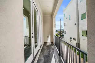 3405 Baer St, Houston, TX 77020 - Photo 6