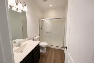 253 Wonderful Life Way, Jarrell, TX 76537 - Photo 10