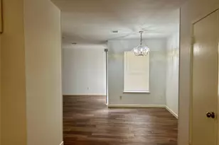 10655 Northbrook Dr, Houston, TX 77043 - Photo 8