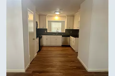 10655 Northbrook Drive, Houston, TX 77043 - Photo 6
