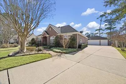 1004 Pine Cone Lane, Friendswood, TX 77546 - Photo 2