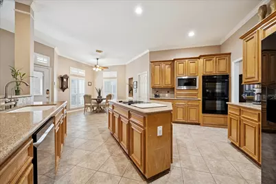 1004 Pine Cone Lane, Friendswood, TX 77546 - Photo 8