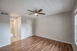 12660 Ashford Point Dr, Houston, TX 77082 - Photo 8