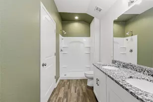 111 Bering Dr, Huntsville, TX 77320 - Photo 12