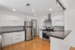 320 Coronado St, Houston, TX 77009 - Photo 18
