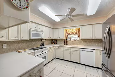 30307 Wensley Drive, Spring, TX 77386 - Photo 4