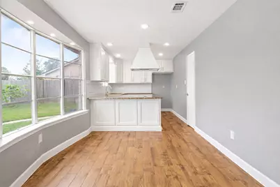 5011 Abercreek Avenue, Friendswood, TX 77546 - Photo 6