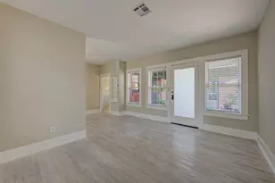 1001 Bomar St, Houston, TX 77006 - Photo 8