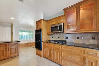 346 Ballantrae Lane, Houston, TX 77015 - Photo 14