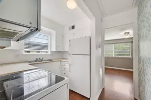 2708 Mason St, Houston, TX 77006 - Photo 10